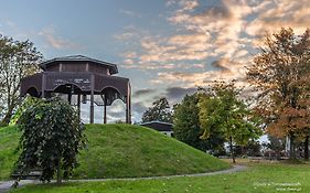 Dwór w Tomaszowicach